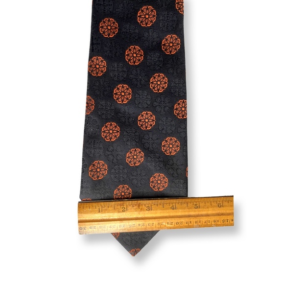 Vintage Pierre Cardin tie - Picture 4 of 4